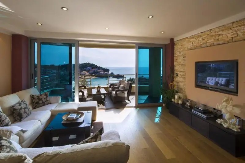 RAYMOND KAZANEGRA APARTMENTS