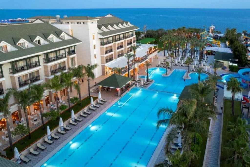 DOBEDAN BEACH RESORT COMFORT (EX. ALVA DONNA BEACH RESORT COMFORT)