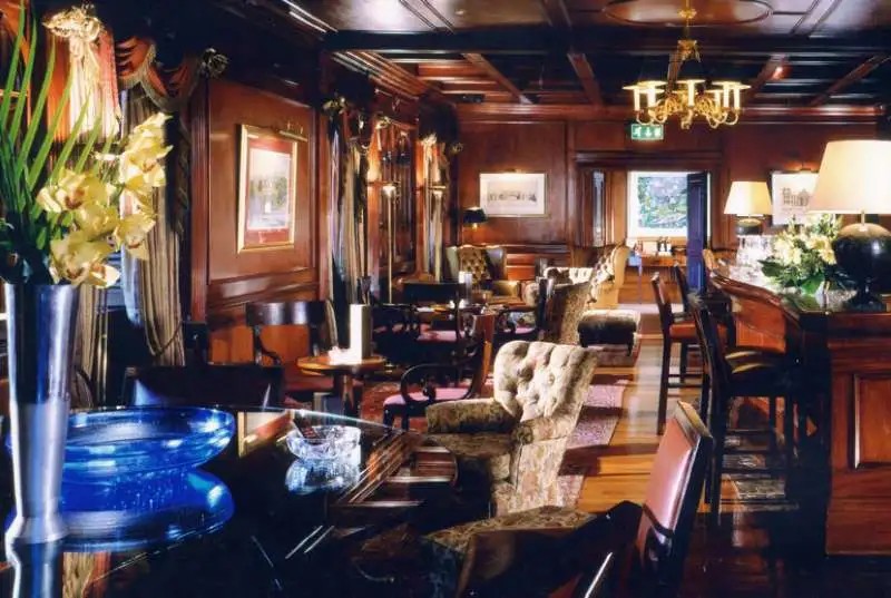 HYATT REGENCY CHURCHILL