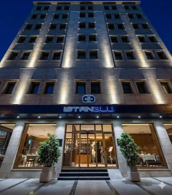 ISTANBLU HOTEL & SPA 