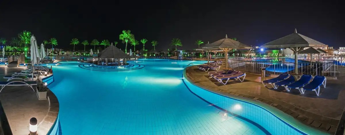 SUNRISE ROYAL MAKADI RESORT