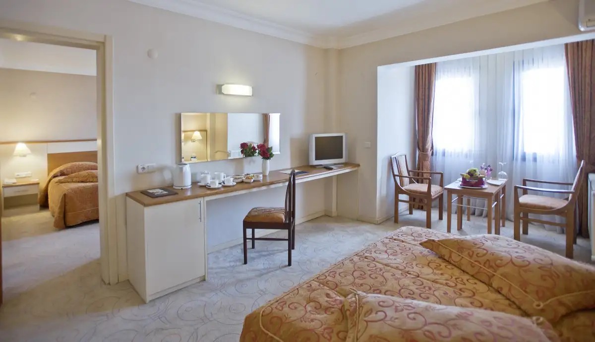CRYSTAL KAYMAKLI HOTEL & SPA