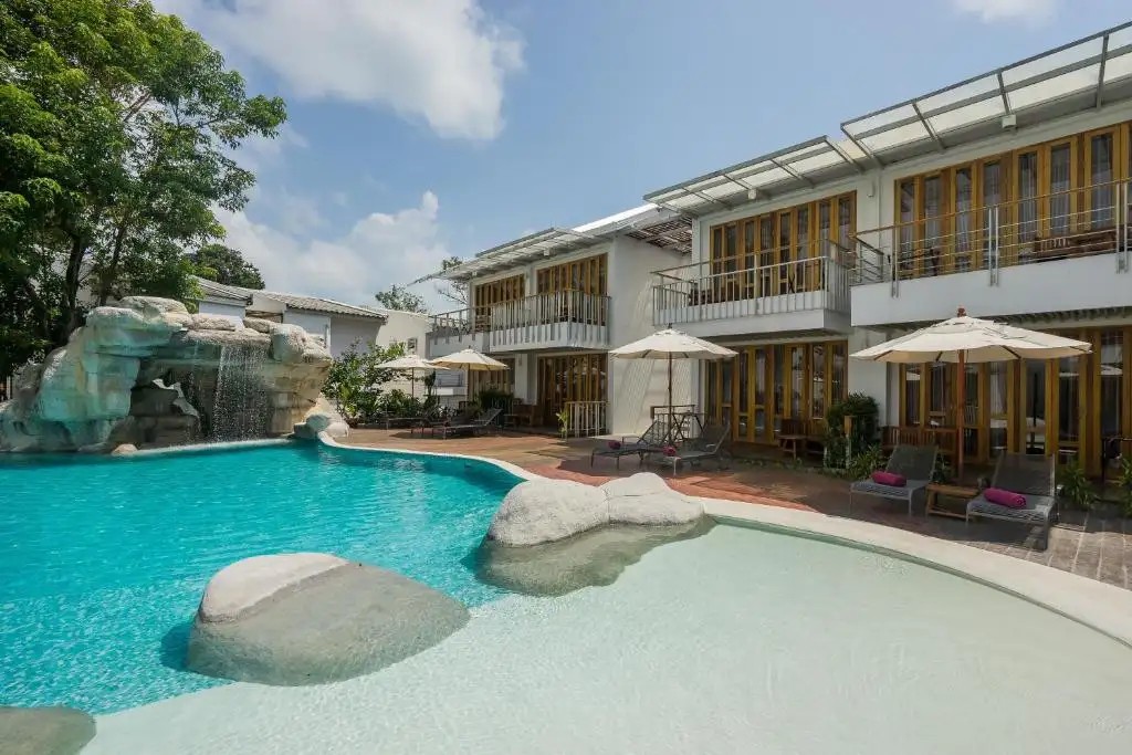 WHITE SAND SAMUI RESORT