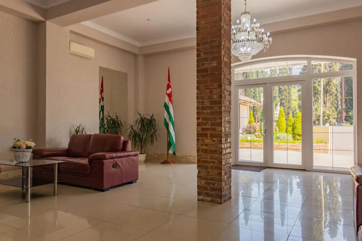 НИКОПОЛИ (БЫВШ. ОЛИВА)