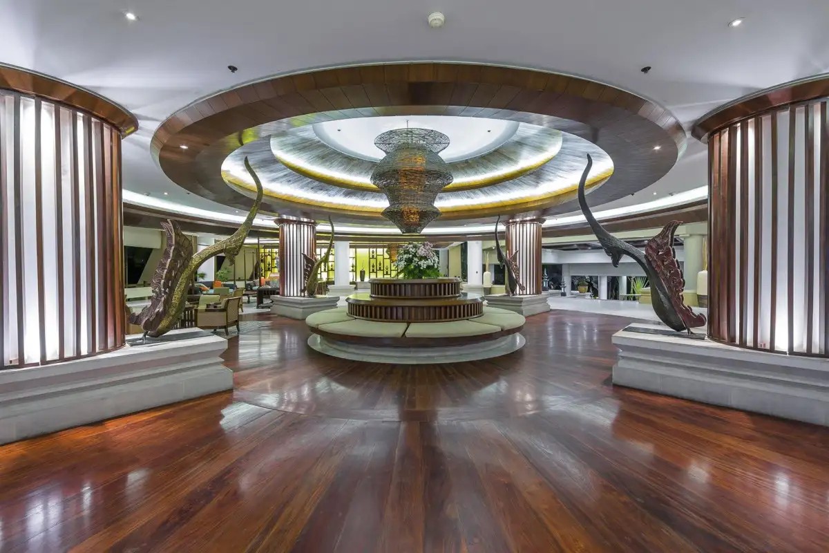 PARADOX RESORT PHUKET (EX. MOVENPICK RESORT & SPA KARON BEACH)