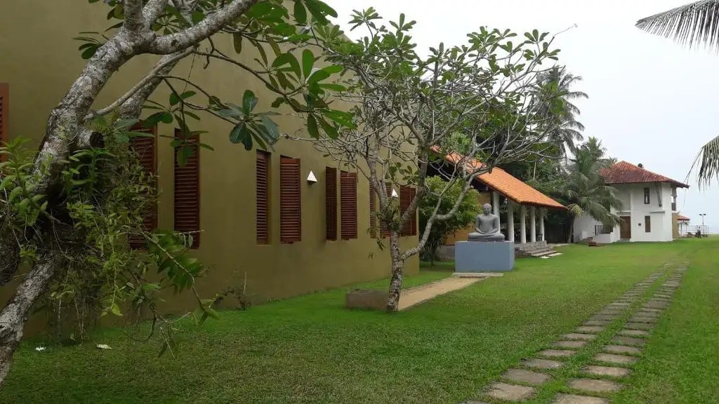 AHYORA BEACH RESORT (EX. MUTHUMUNI AYURWEDA BEACH RESORT)