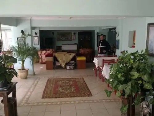 KARDEN OTEL