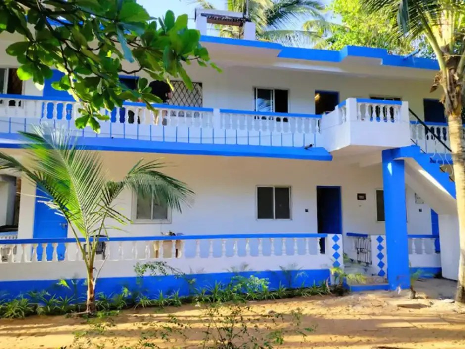 SERAS BEACH SIDE HOTEL
