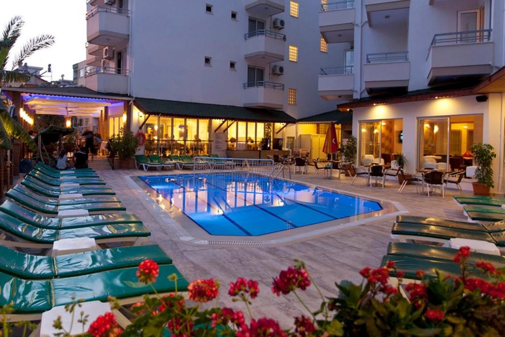 KLEOPATRA REMI (EX. REMI HOTEL)
