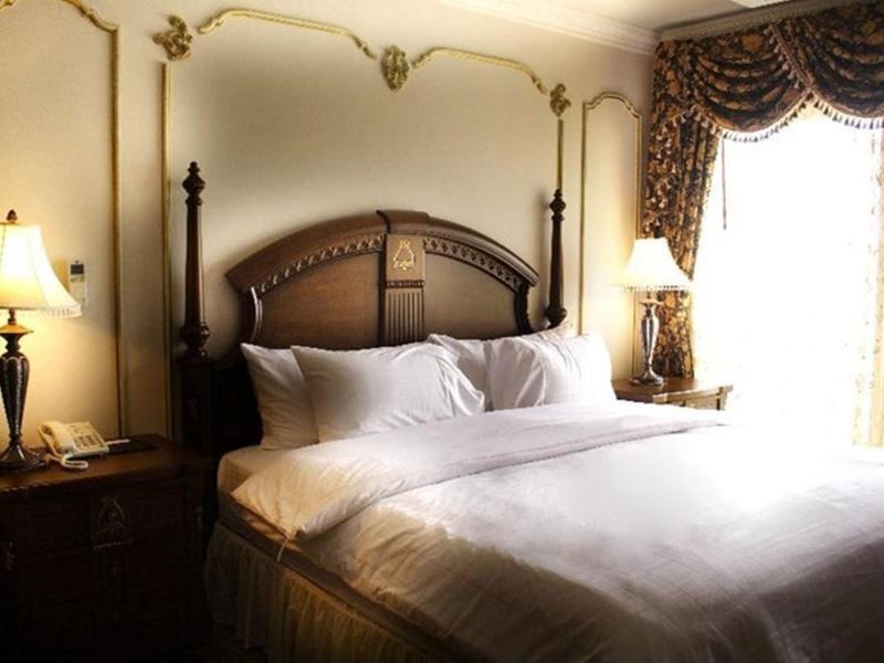 two bedroom suite 