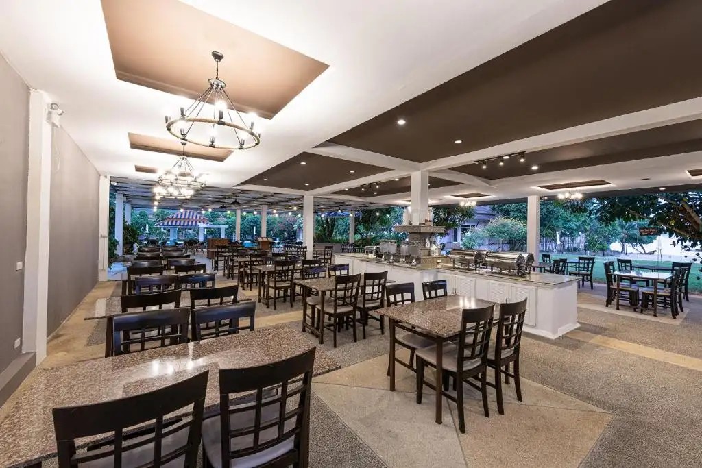 BLUE BEACH GRAND RESORT AND SPA (EX. CHALONG BEACH HOTEL & SPA)