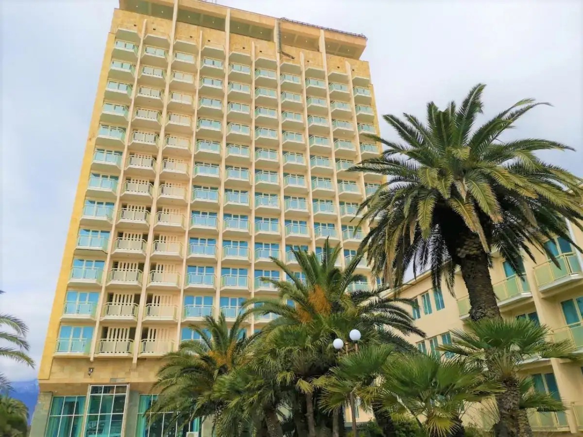 AMZA PARK HOTEL (EX. ЭНЕРГЕТИК)