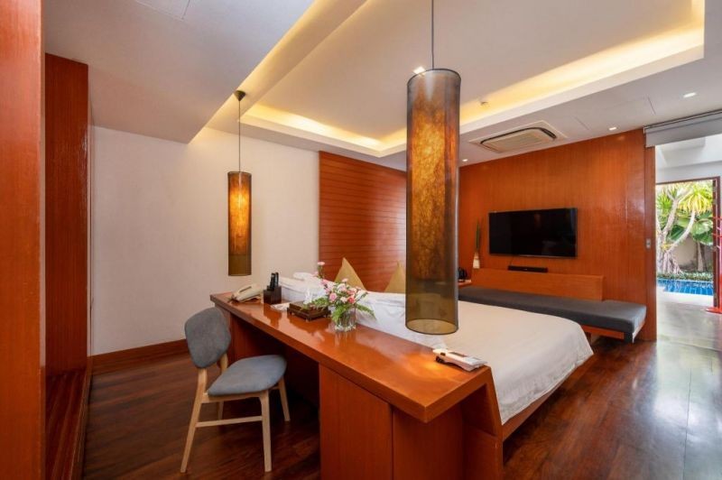 pool villa