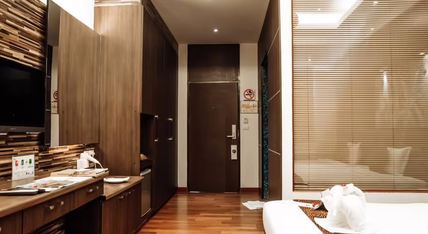 DHEVAN DARA BEACH VILLA