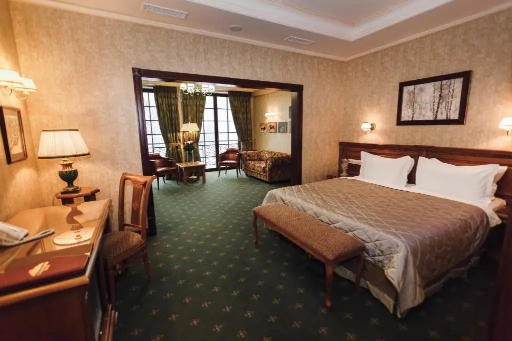 HERMITAGE (ЭРМИТАЖ)