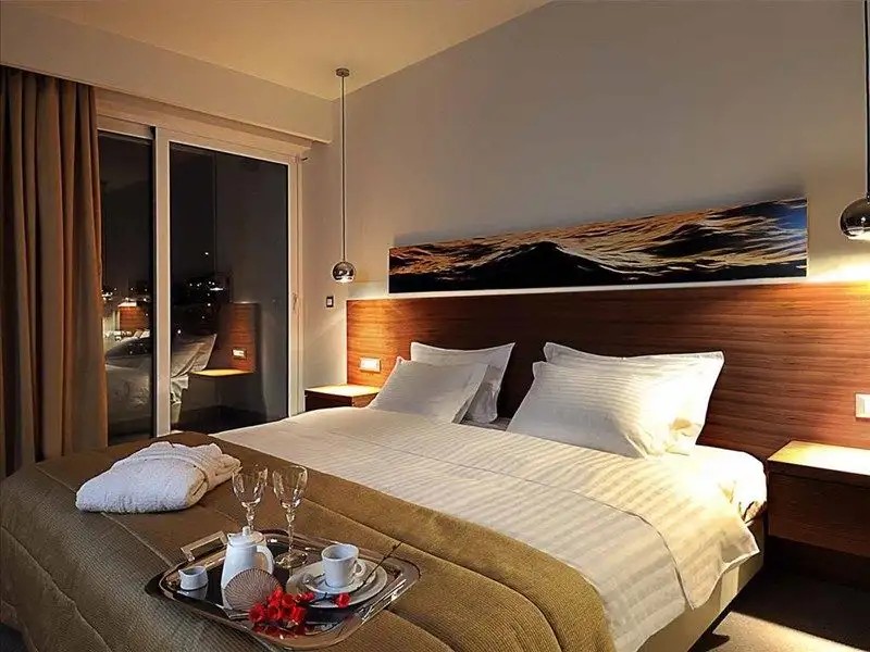 LUCY HOTEL