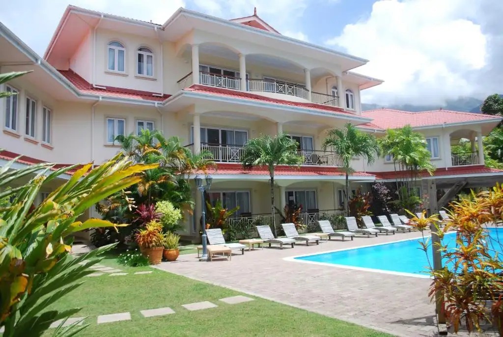 MARIE LAURE SUITES APT