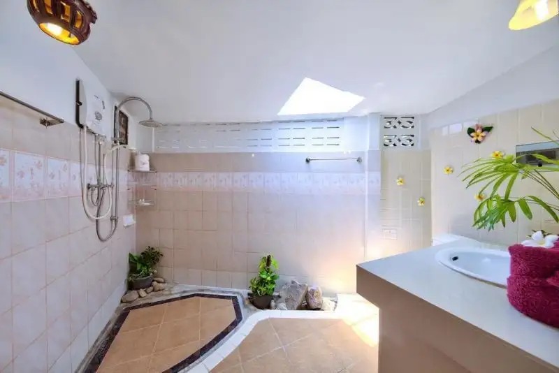 AUMPAI LUXURY