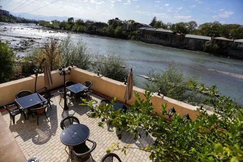 SANAPIRO HOTEL KUTAISI