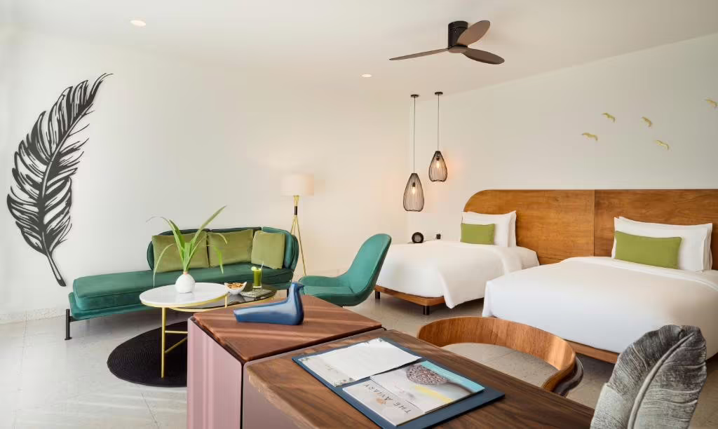 THE AVIARY HOTEL