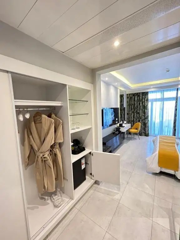 NAAMA BAY SUITES & SPA ADULTS ONLY 18+
