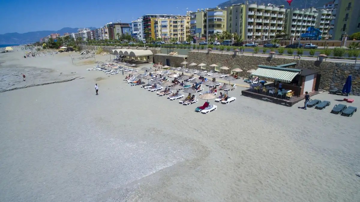 MAY GARDEN CLUB HOTEL