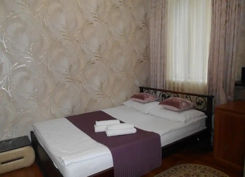 ЛЕФОРТОВСКИЙ ДВОРИК