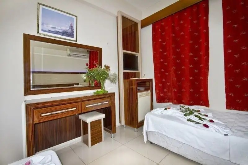 TUMAY HOTEL BITEZ