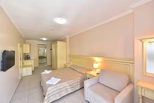 TROPICANA BEACH HOTEL