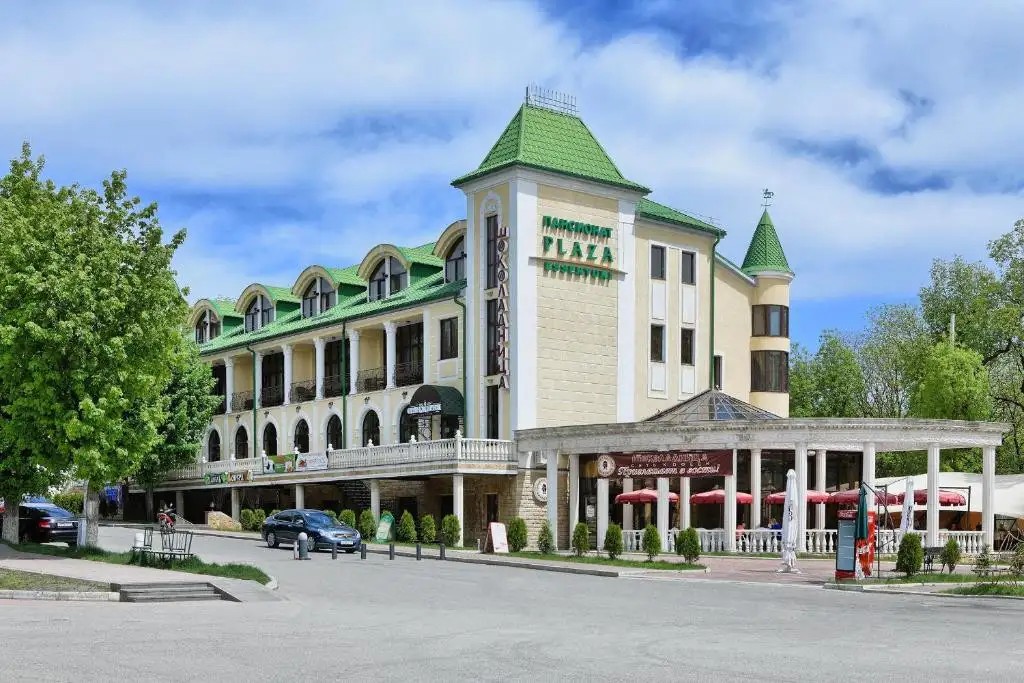 ПЛАЗА ЕССЕНТУКИ