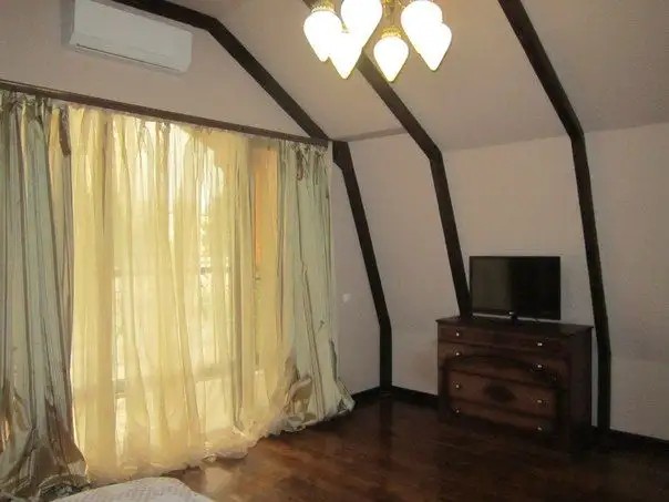 ГЕСТ КАСЛ (СУХУМСКИЙ ЗАМОК)