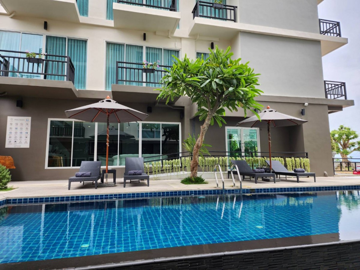 LHC HOTEL & RESORT