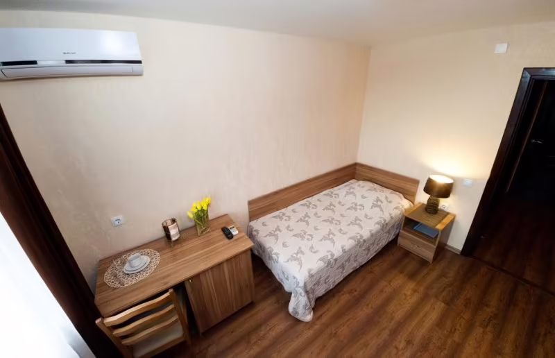 ОКТЯБРЬСКАЯ