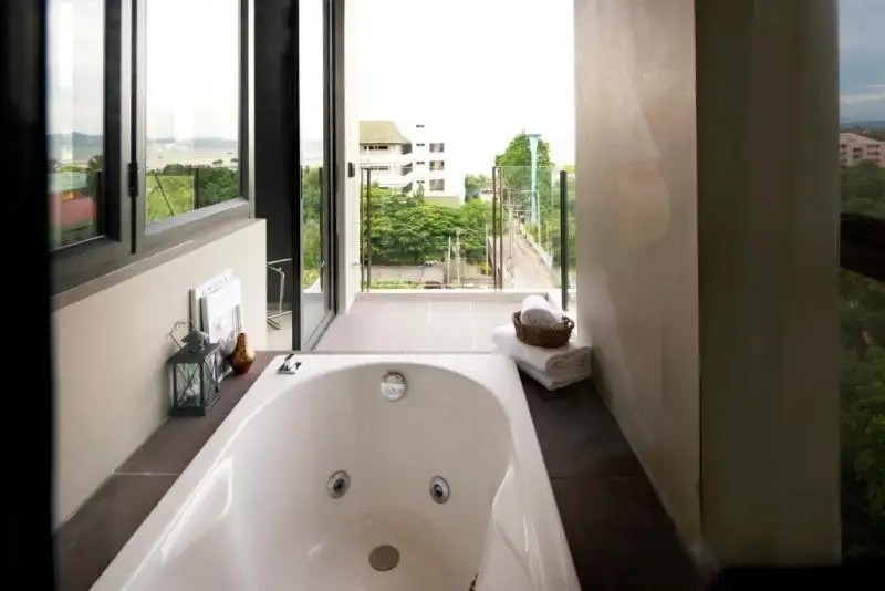 SEAPHERE PATTAYA HOTEL (EX. CROSS VIBE PATTAYA SEAPHERE)