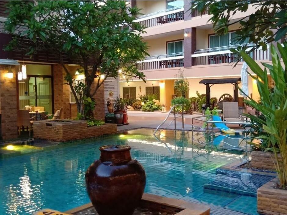 AIYAREE PLACE HOTEL