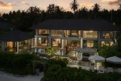 MADIFUSHI PRIVATE ISLAND