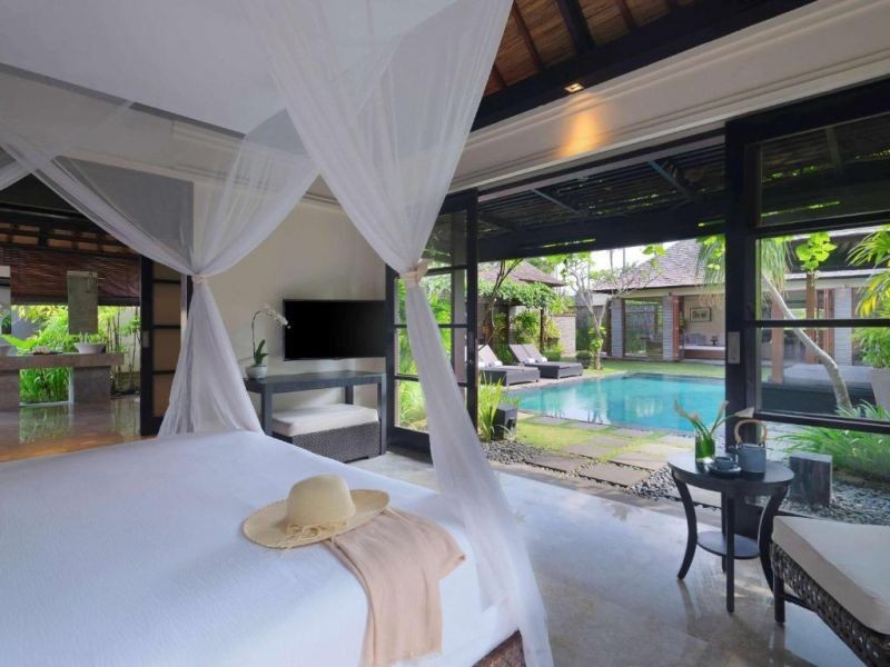 4 bedroom presidential pool villa