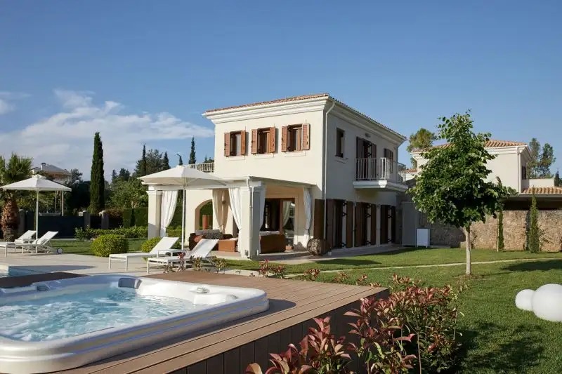 VILLA DAPHNE