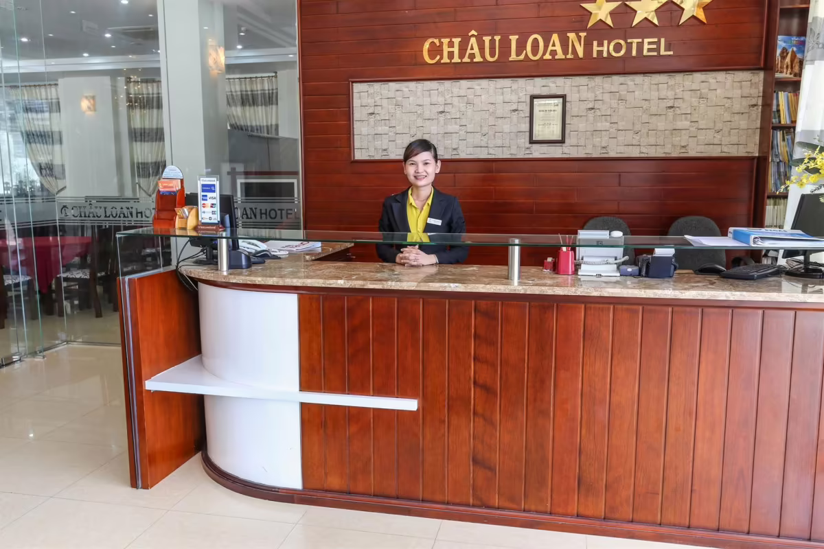 CHAU LOAN
