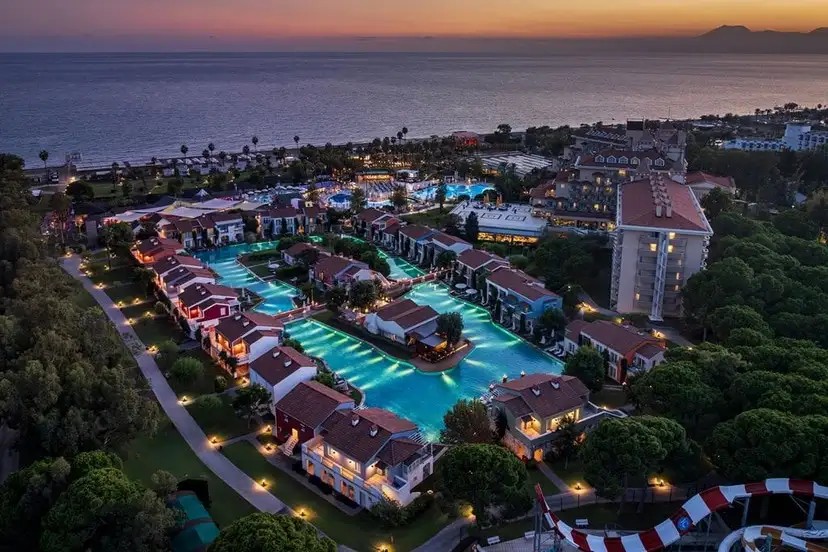 IC HOTELS SANTAI FAMILY RESORT