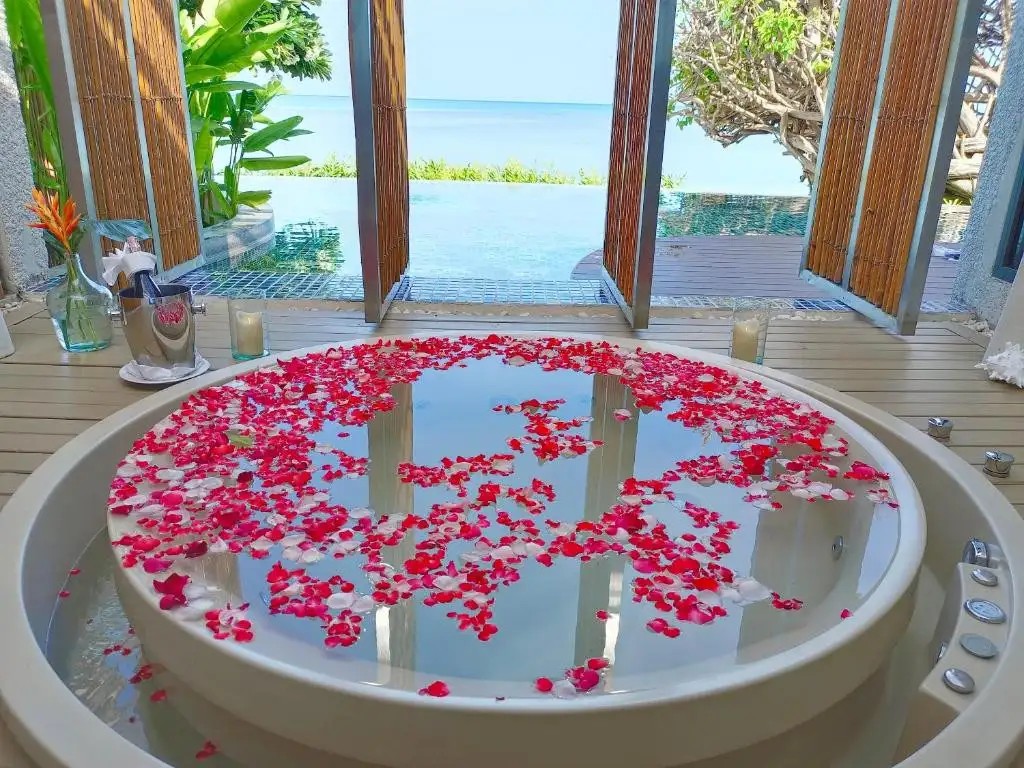 SAREERAYA VILLAS & SUITES