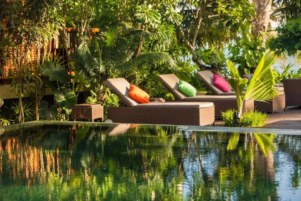 DHEVATARA BEACH HOTEL