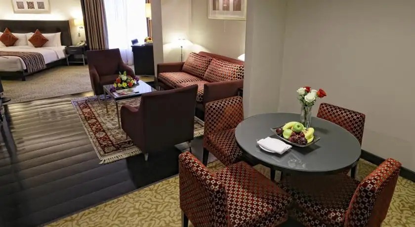TRADERS HOTEL BY SHANGRI-LA