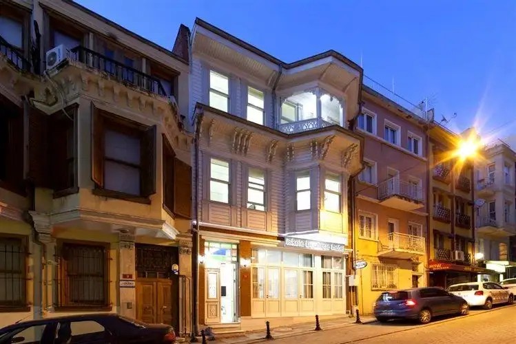 PIART BUTIK OTEL