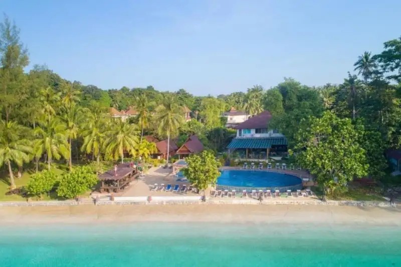 KAW KWANG BEACH RESORT