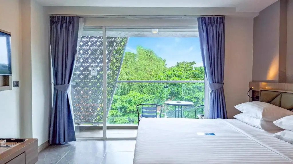 CLARIAN HOTEL BEACH PATONG (EX. ARAYA BEACH RESORT & SPA)