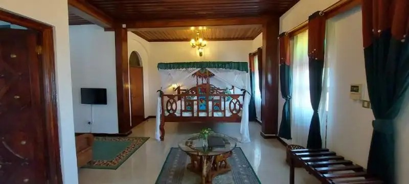 HORIZON PALACE