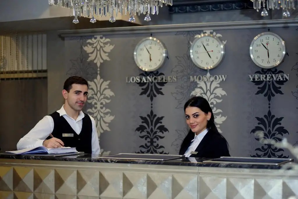 IMPERIAL PALACE HOTEL