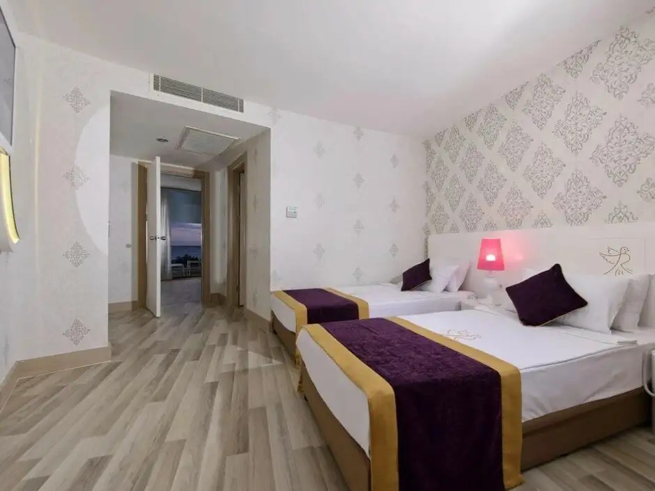 RAYMAR RESORT & AQUA