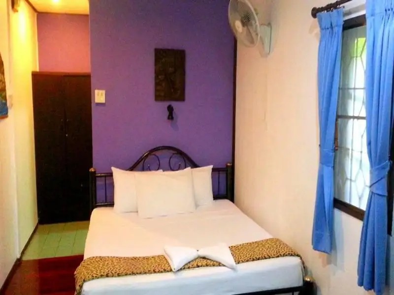 MOONHUT BUNGALOWS